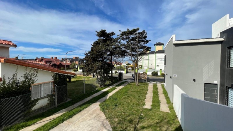 Hermosa Casa de 4 Ambientes a estrenar - Barrio San Rafael - Financiación!!!