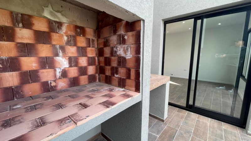 Hermosa Casa de 4 Ambientes a estrenar - Barrio San Rafael - Financiación!!!