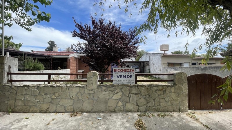 CASA DE 3 AMBIENTES - IDEAL PARA VIVIENDA PERMANENTE