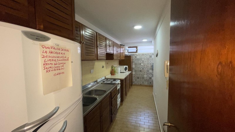 Departamento de 3 amb pleno centro.Edificio ancla. 