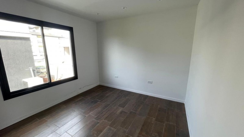 Hermosa Casa de 4 Ambientes a estrenar - Barrio San Rafael - Financiación!!!