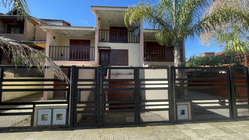 Ideal Triplex en Barrio San Rafel para Vivienda Permanente.