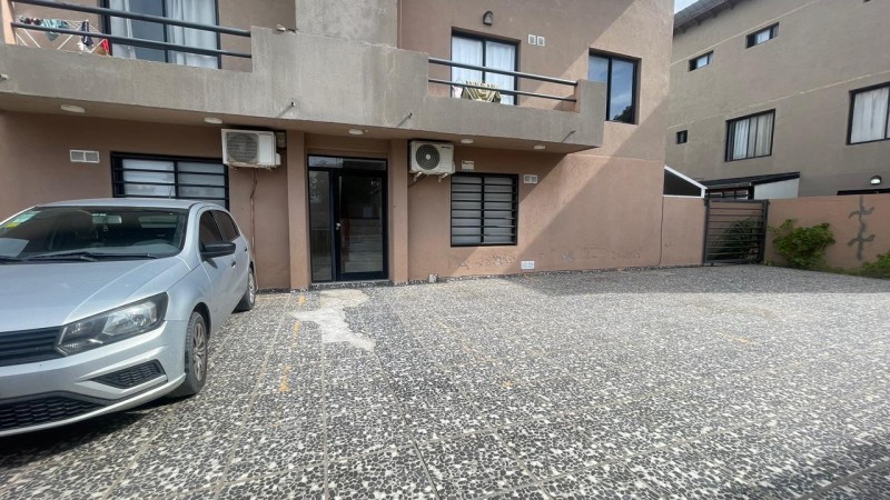 GRAN OPORTUNIDAD DPTO 2 AMBIENTES CON COCHERA