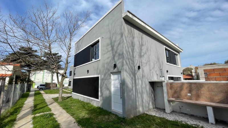 Hermosa Casa de 4 Ambientes a estrenar - Barrio San Rafael - Financiación!!!