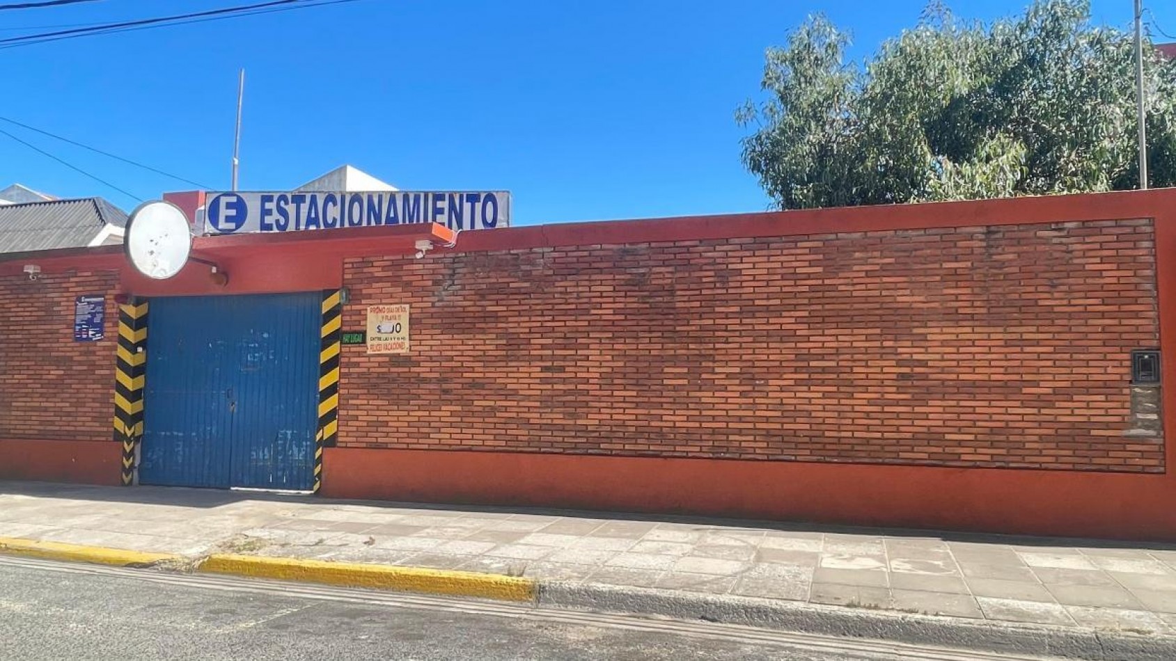 IMPORTANTE LOTE COMERCIAL - IDEAL PARA INVERSOR!!!