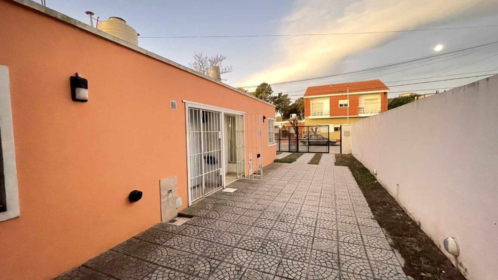 Oportunidad!!! 2 Departamentos en block s/lote de 500mts