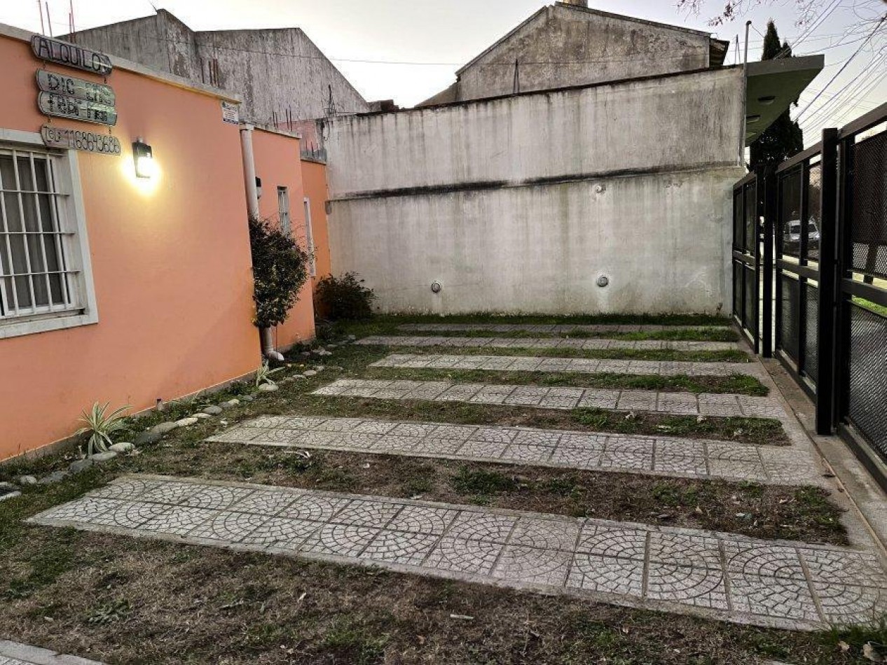 Oportunidad!!! 2 Departamentos en block s/lote de 500mts