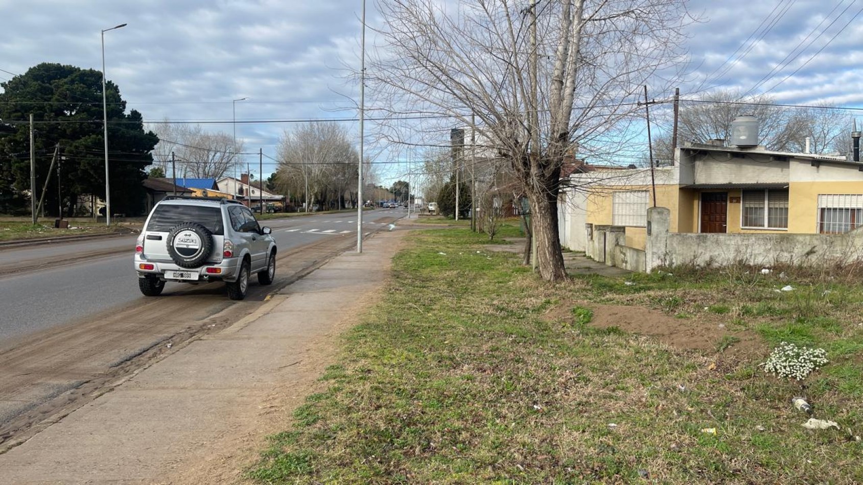 IMPORTANTE TERRENO COMERCIAL APTO MULTIPLES RUBROS