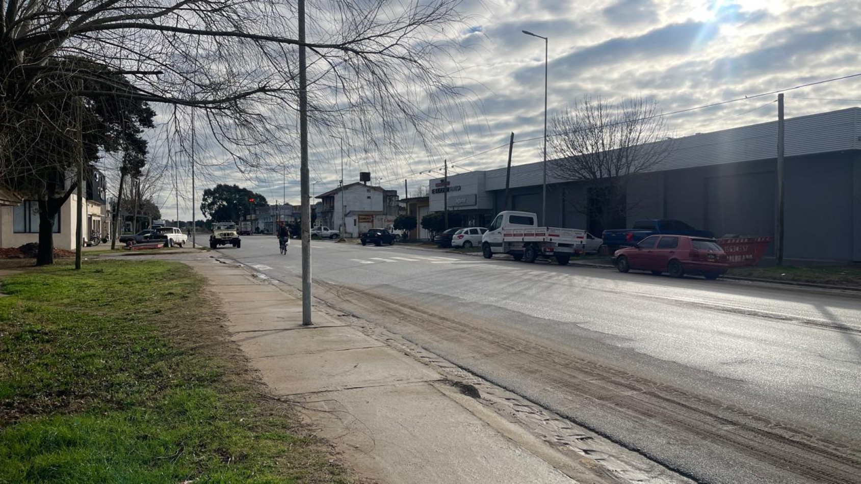 IMPORTANTE TERRENO COMERCIAL APTO MULTIPLES RUBROS