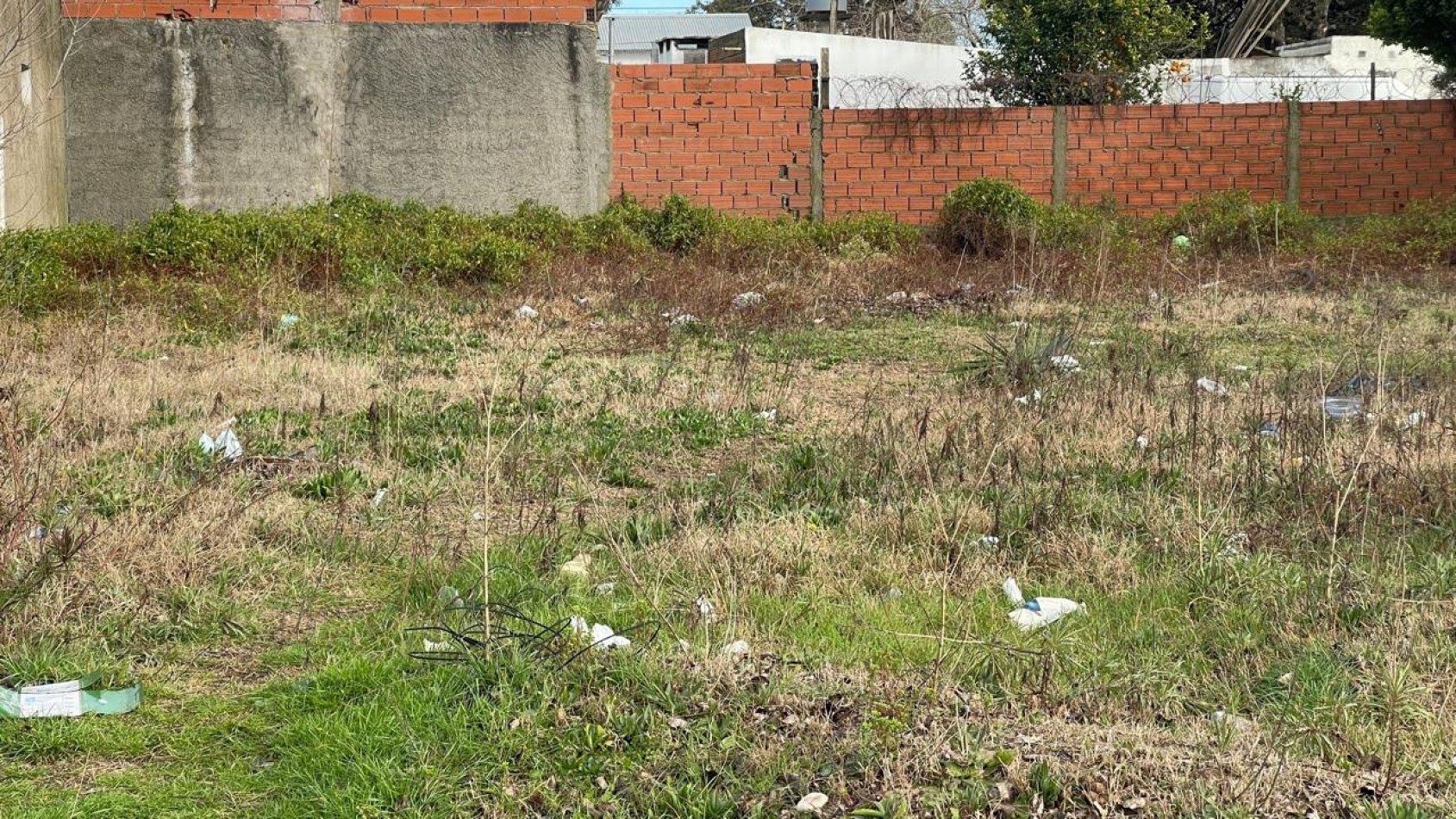 IMPORTANTE TERRENO COMERCIAL APTO MULTIPLES RUBROS