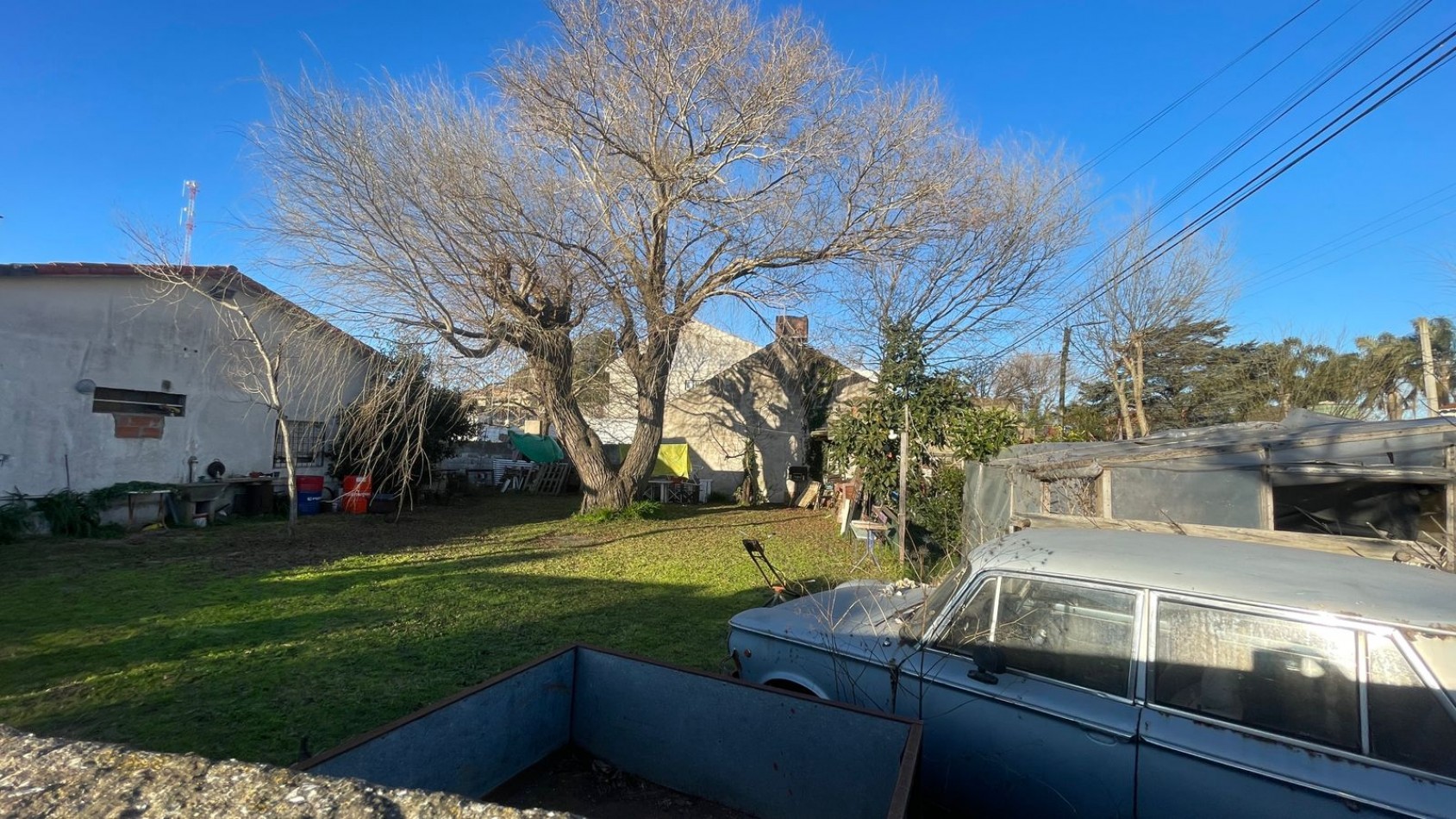 Excelente Lote  en esquina - Apto Comercial