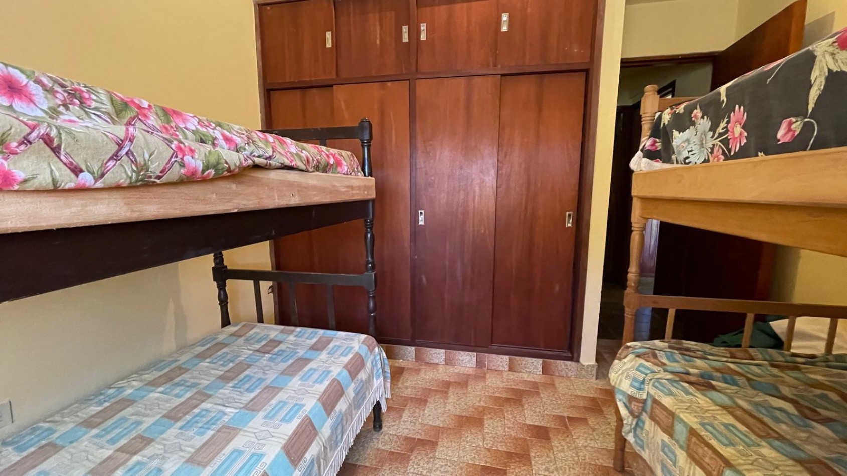 CASA 4 AMB + DPTO 2 AMB - OPORTUNIDAD