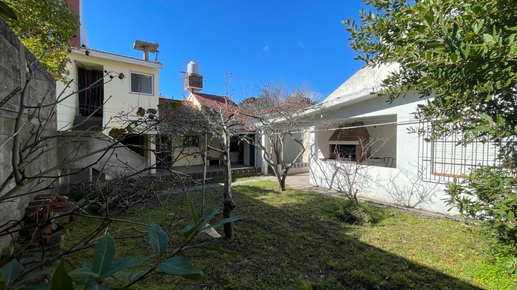 CASA 4 AMB + DPTO 2 AMB - OPORTUNIDAD