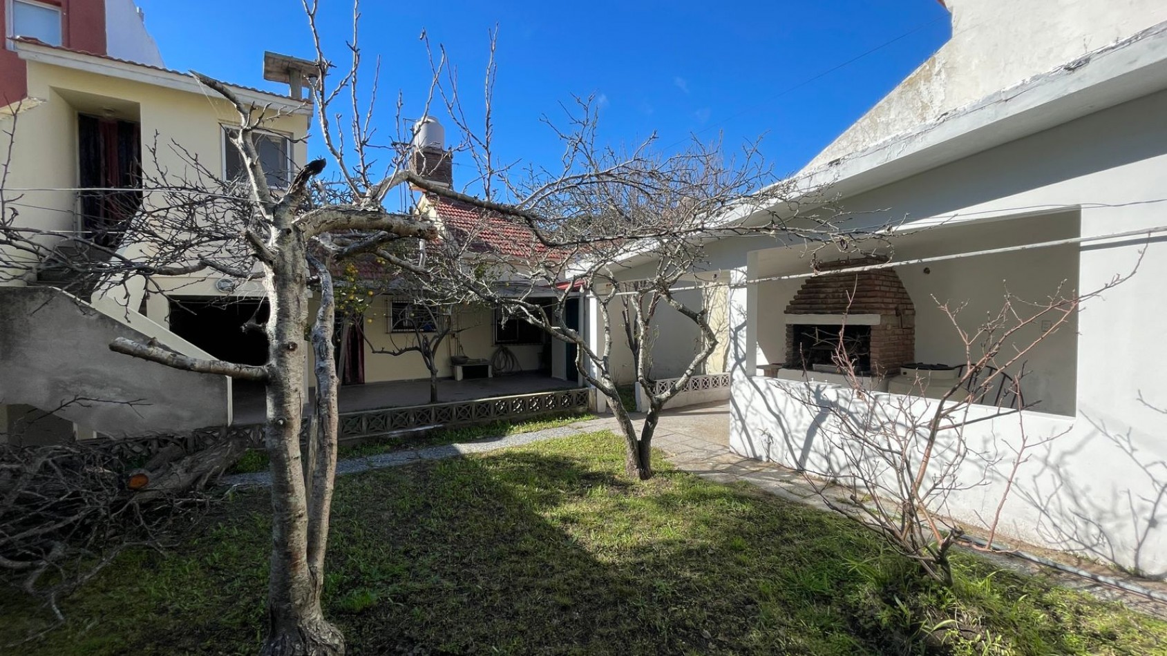 CASA 4 AMB + DPTO 2 AMB - OPORTUNIDAD