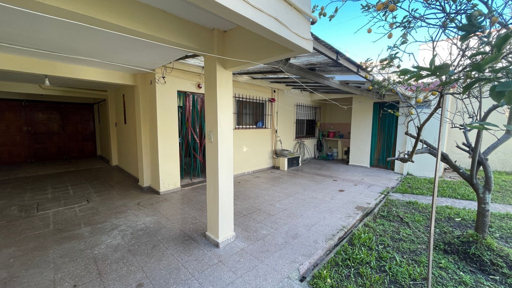 CASA 4 AMB + DPTO 2 AMB - OPORTUNIDAD