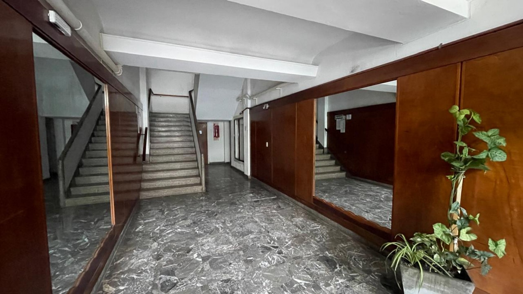 Departamento de 2 Ambientes Amplios- Edificio Ancla