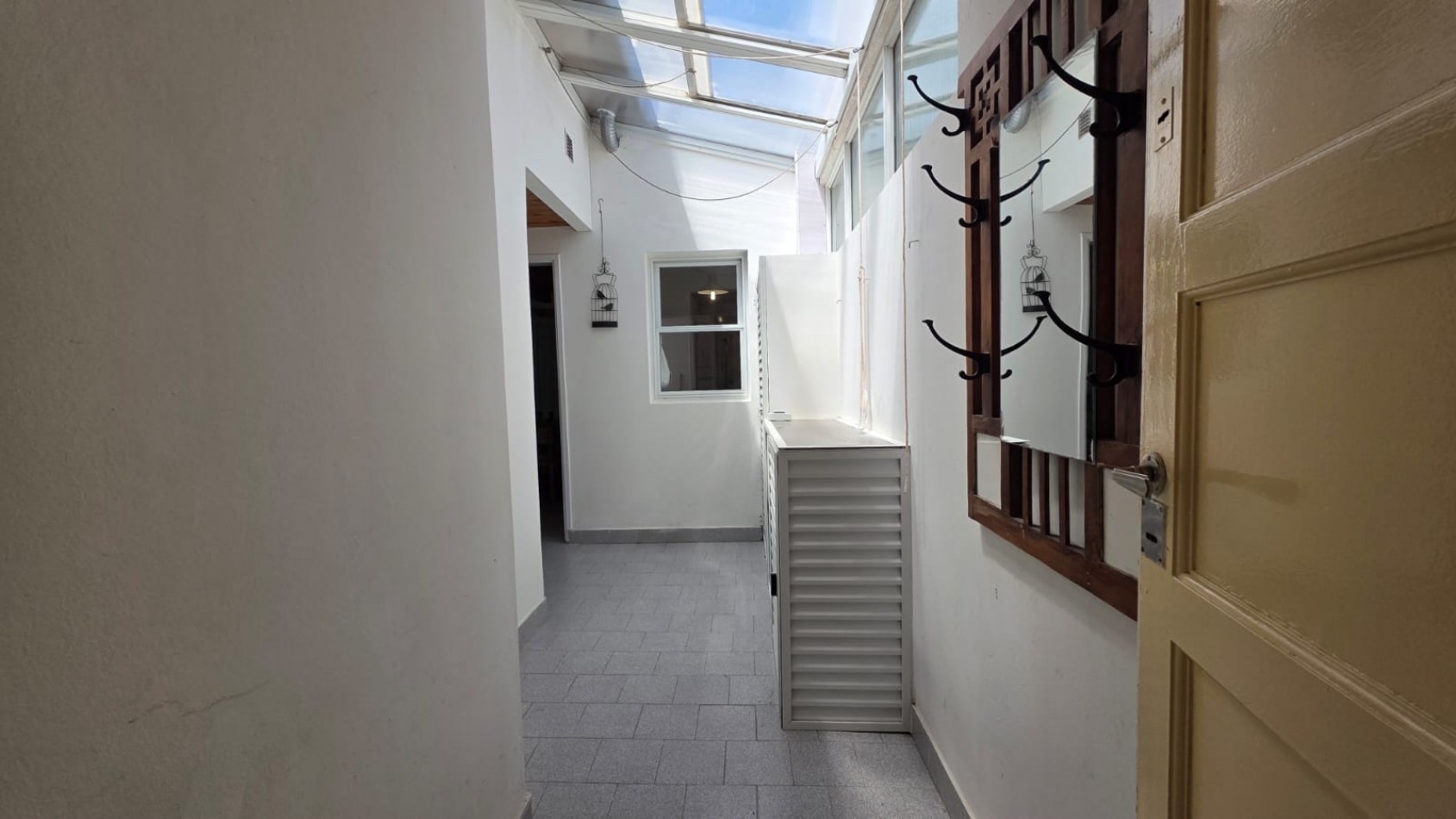 Hermoso departamento en pleno centro de 2 1/2 ambientes con muy bajas expensas!!