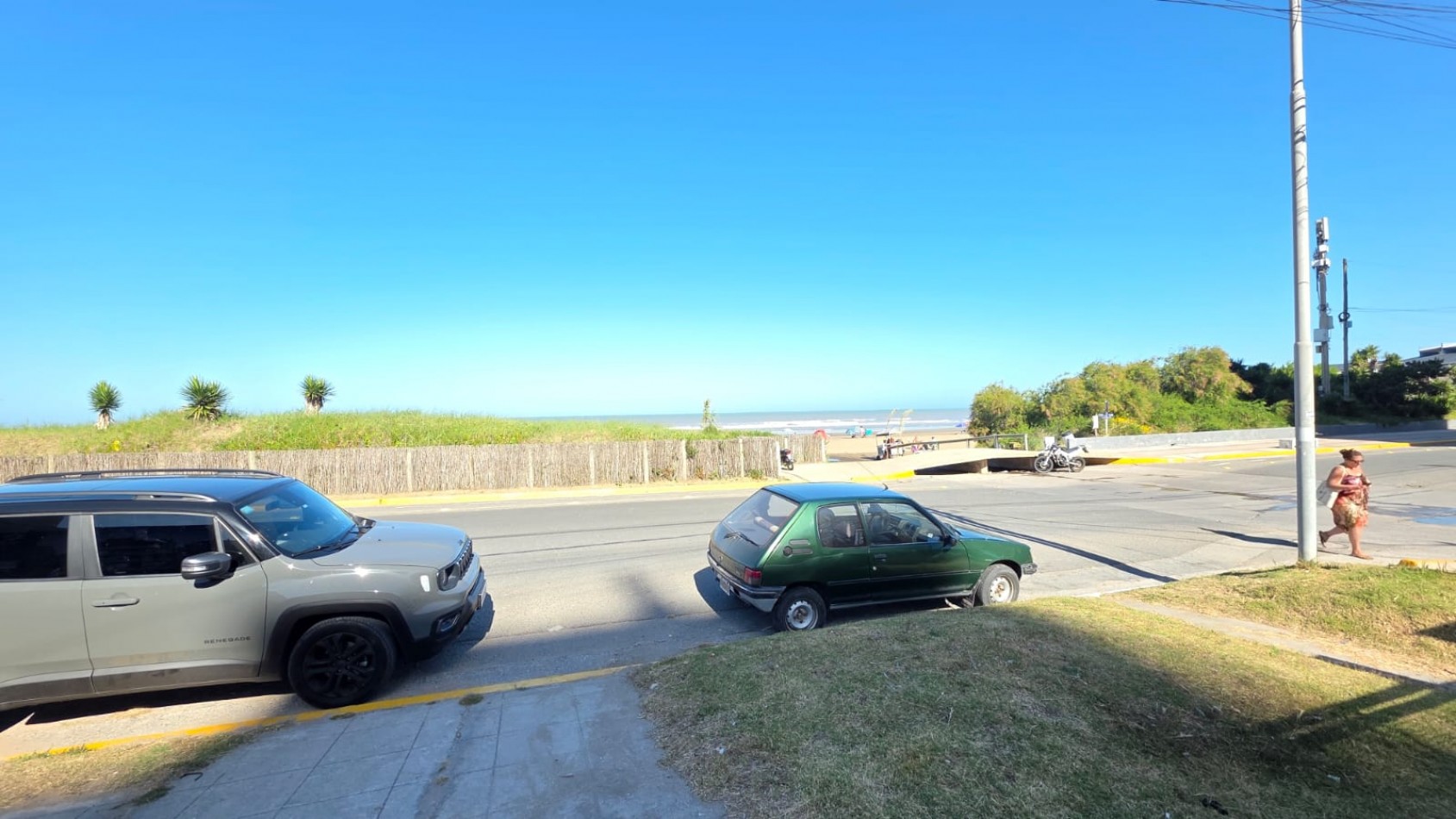 Hermosa casa de 4 ambientes + Departamento Frente al Mar!!!