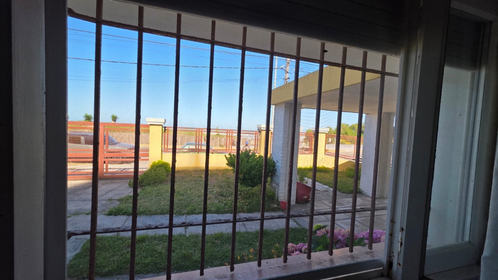 Hermosa casa de 4 ambientes + Departamento Frente al Mar!!!