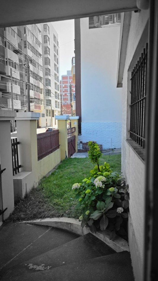 Hermosa casa de 4 ambientes + Departamento Frente al Mar!!!