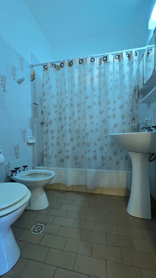 Excelente opcion de inversion!!! ideal para desarrollo comercial y/o vivienda permanente.