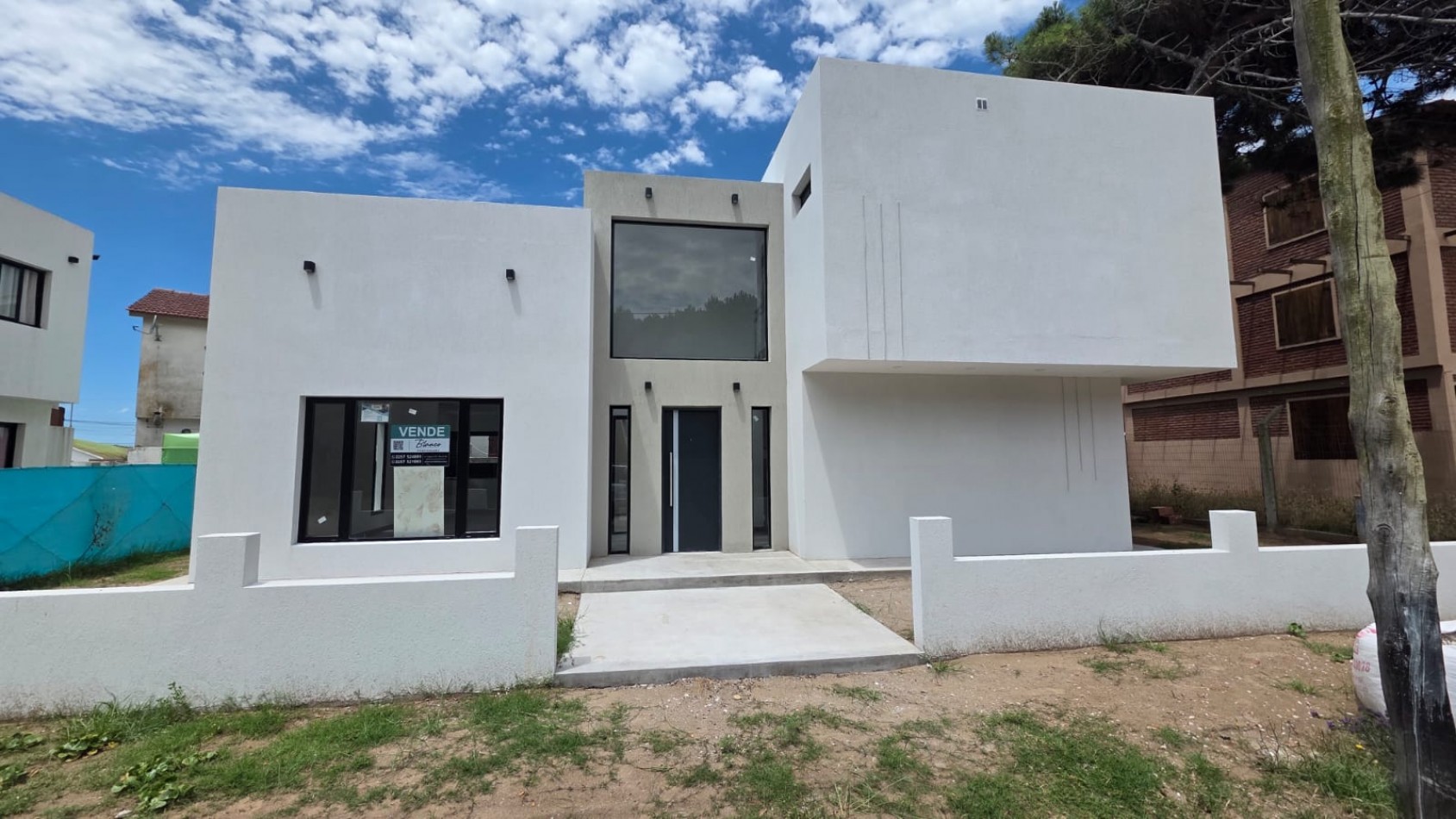 Espectacular casa de 4 ambientes a estrenar en Nueva Atlantis a 100mts del Mar!!!