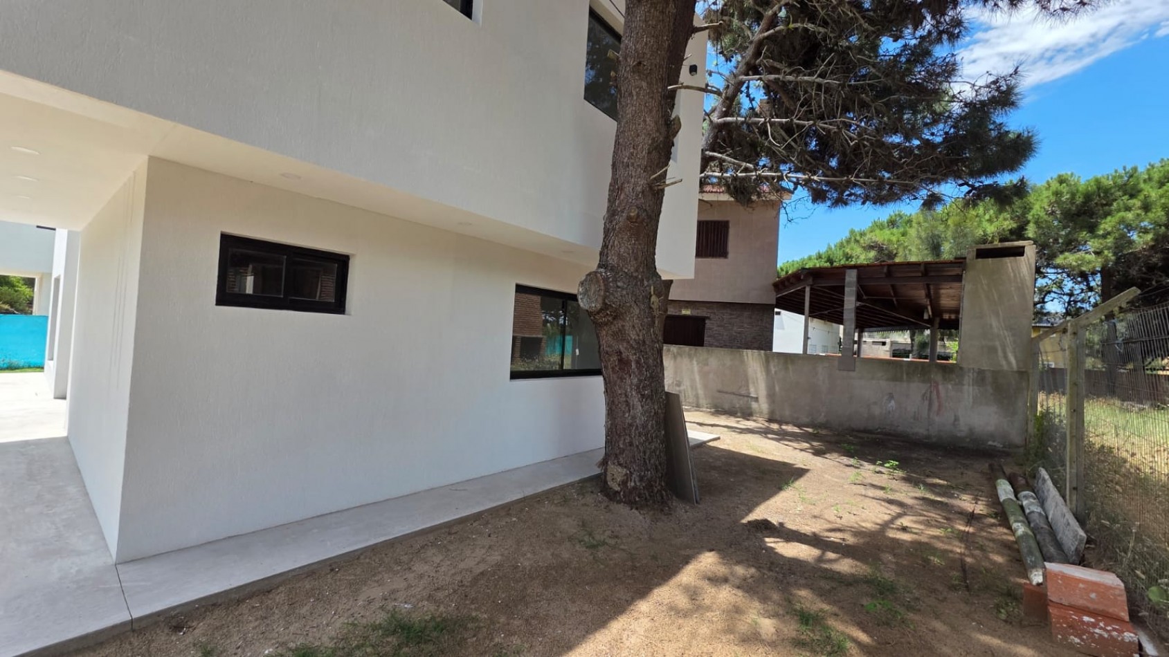 Espectacular casa de 4 ambientes a estrenar en Nueva Atlantis a 100mts del Mar!!!