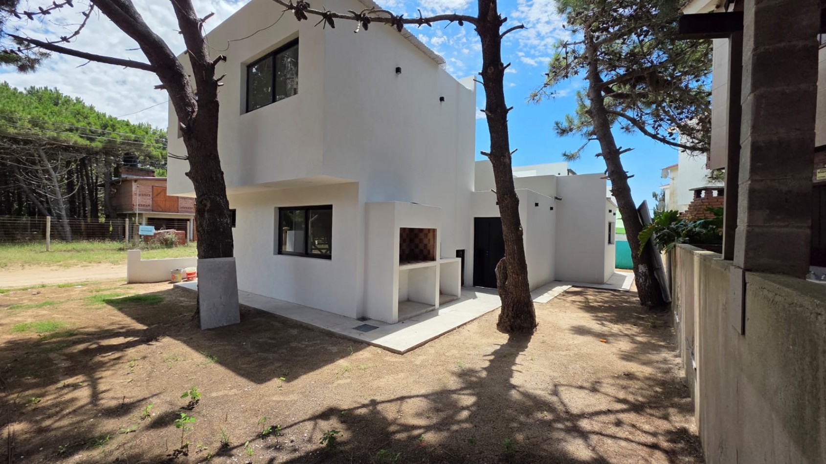 Espectacular casa de 4 ambientes a estrenar en Nueva Atlantis a 100mts del Mar!!!