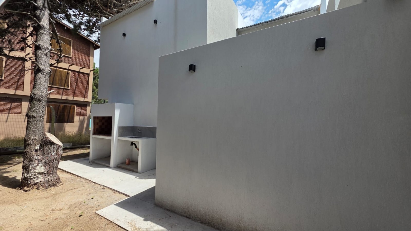 Espectacular casa de 4 ambientes a estrenar en Nueva Atlantis a 100mts del Mar!!!