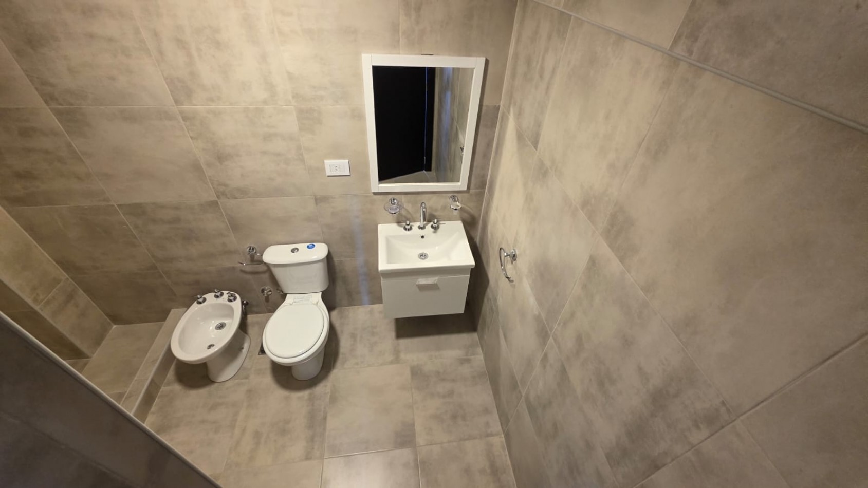 Complejo de Departamentos Frente al Mar JANO III