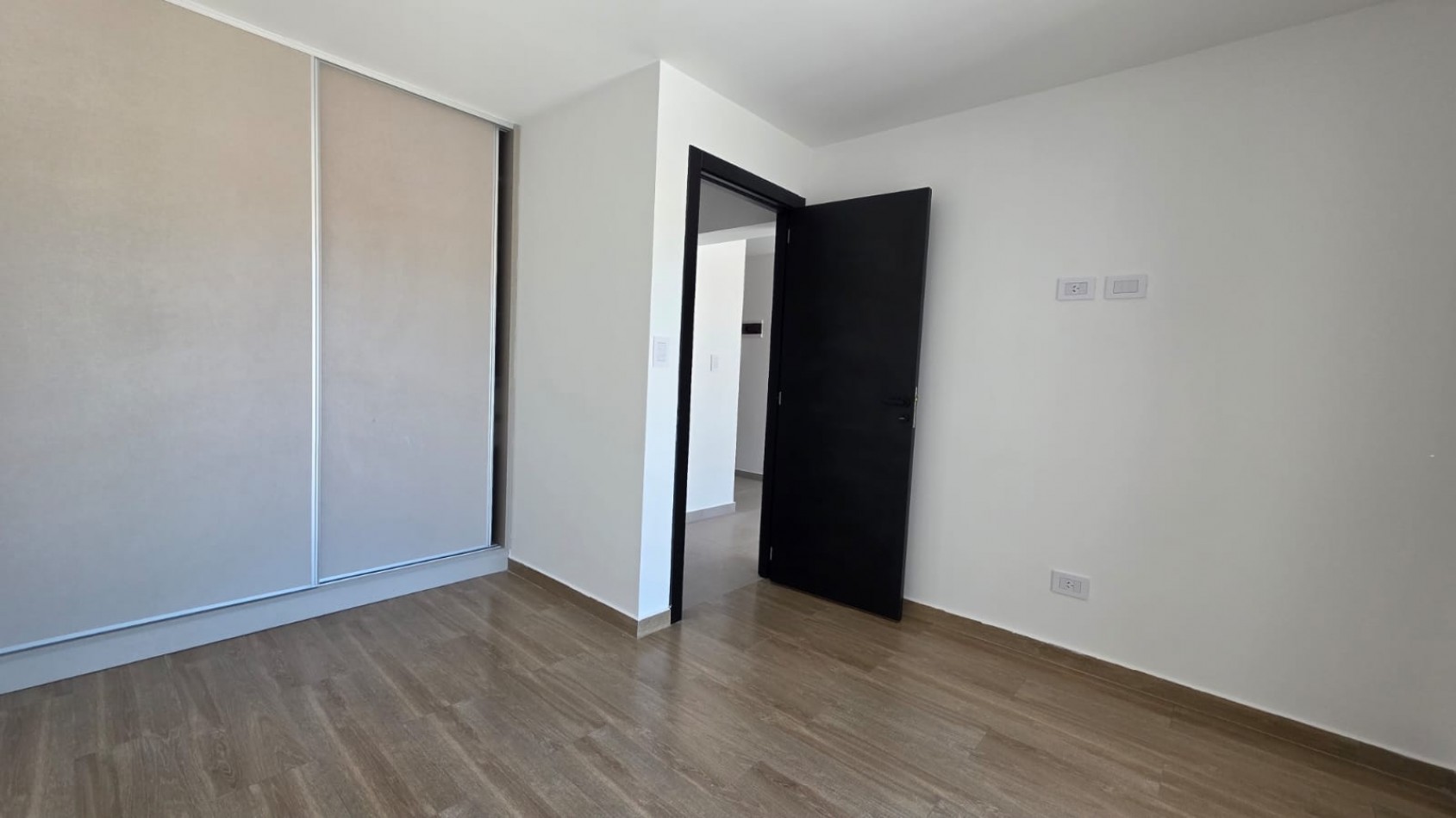 Complejo de Departamentos Frente al Mar JANO III