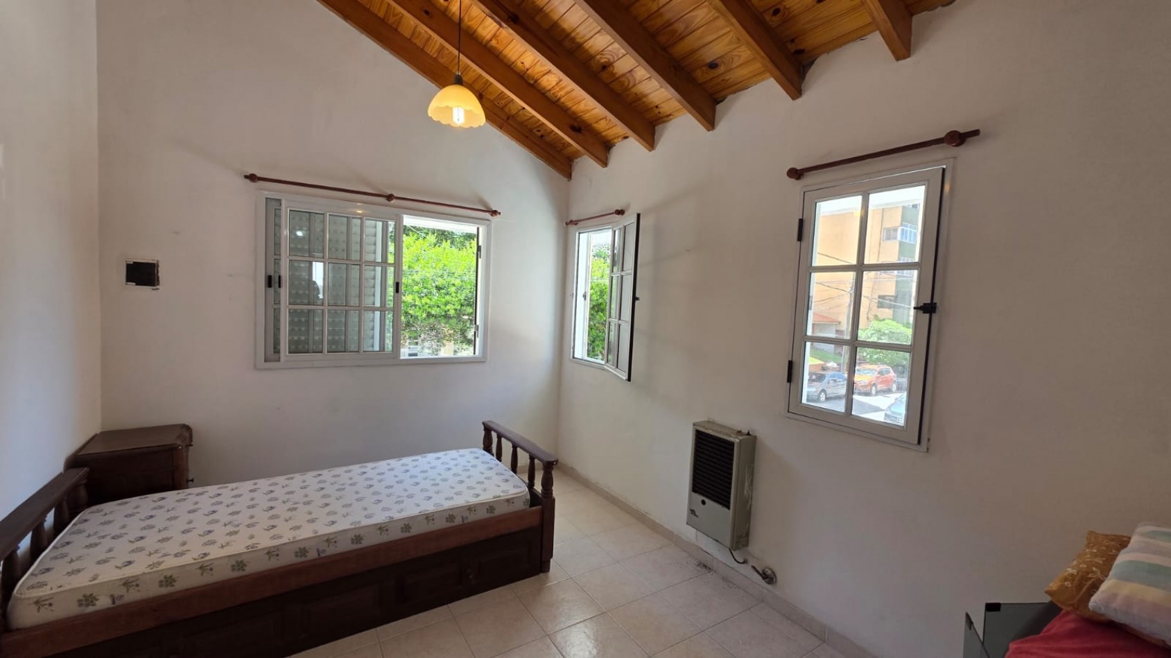 CASA 4 AMBIENTES A 150 MTS DEL MAR 