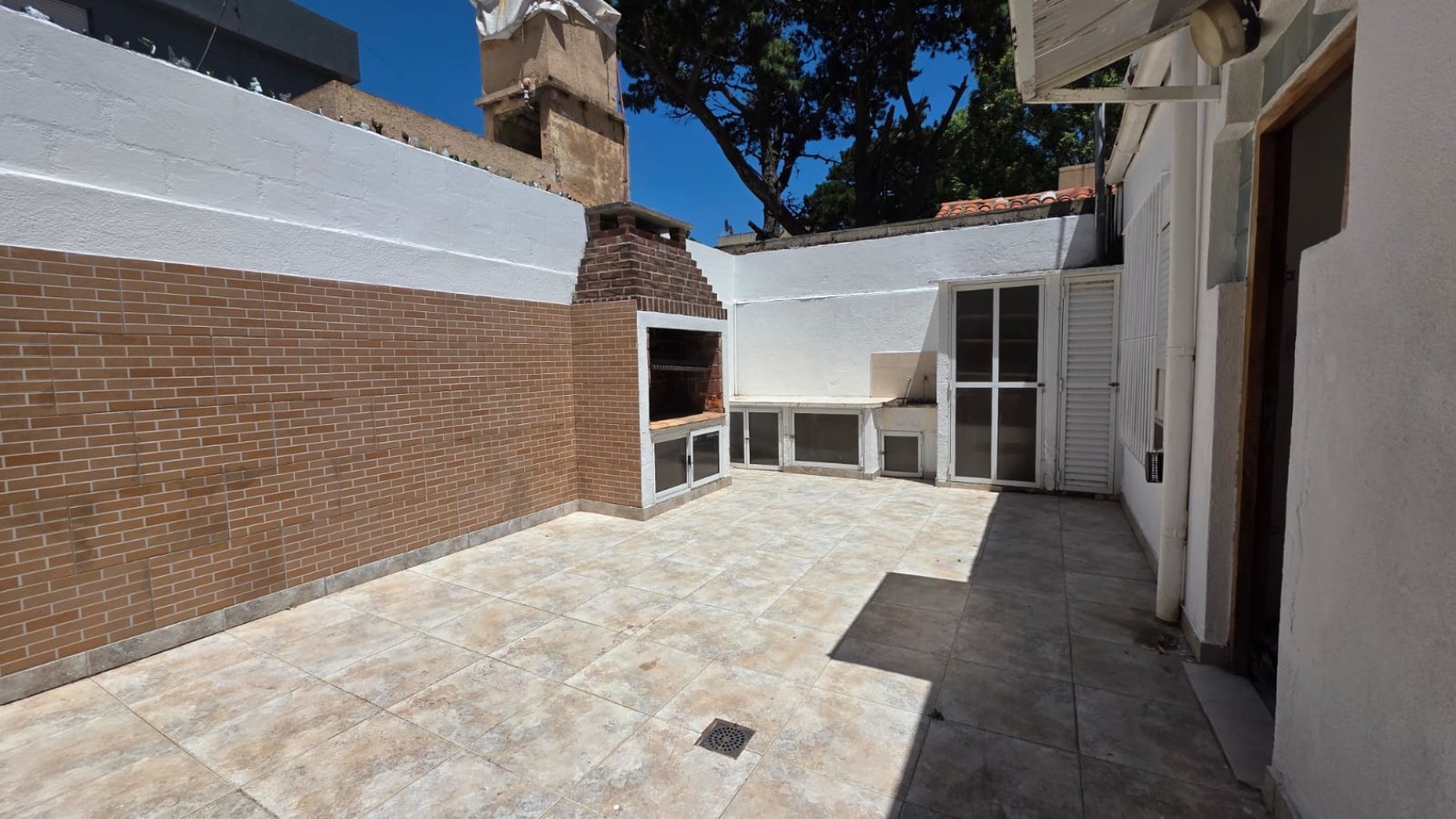 CASA 4 AMBIENTES A 150 MTS DEL MAR 