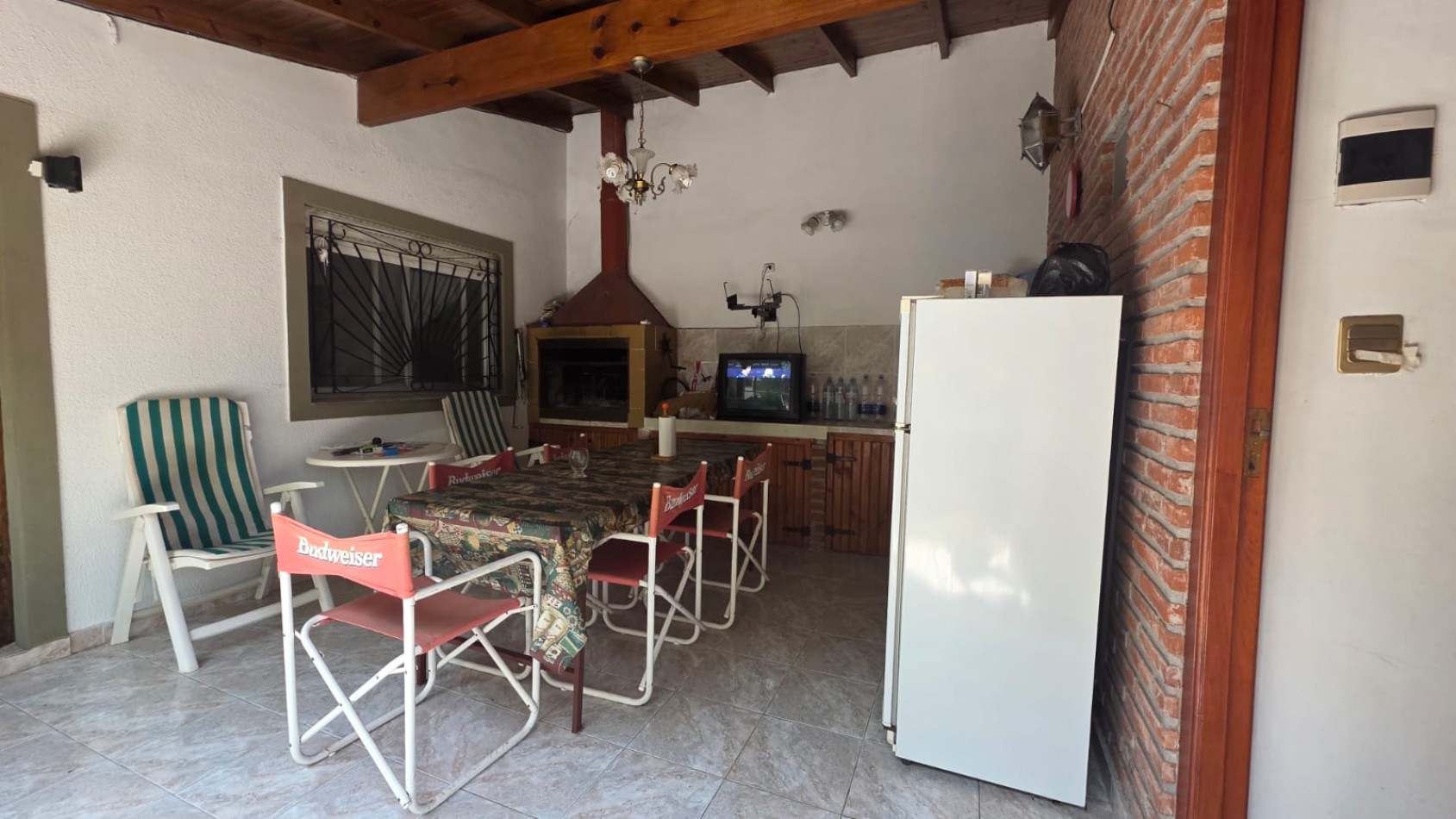 Hermosa Chalet de 4 ambientes amplios - Ideal Vivienda Permanente