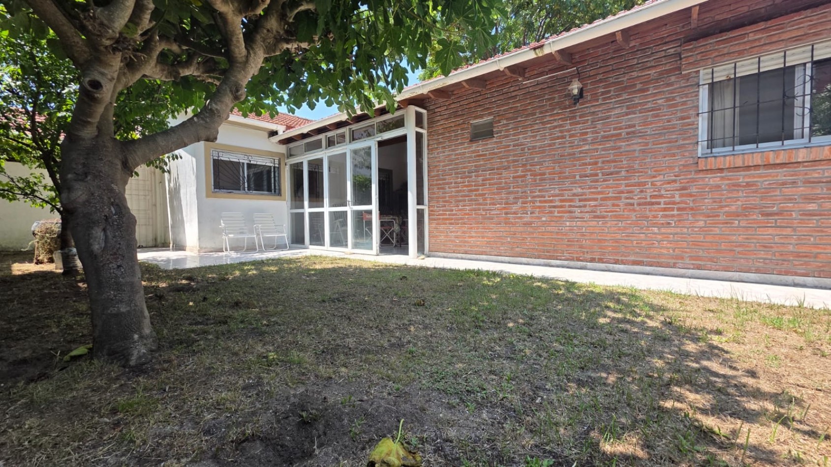 Hermosa Chalet de 4 ambientes amplios - Ideal Vivienda Permanente