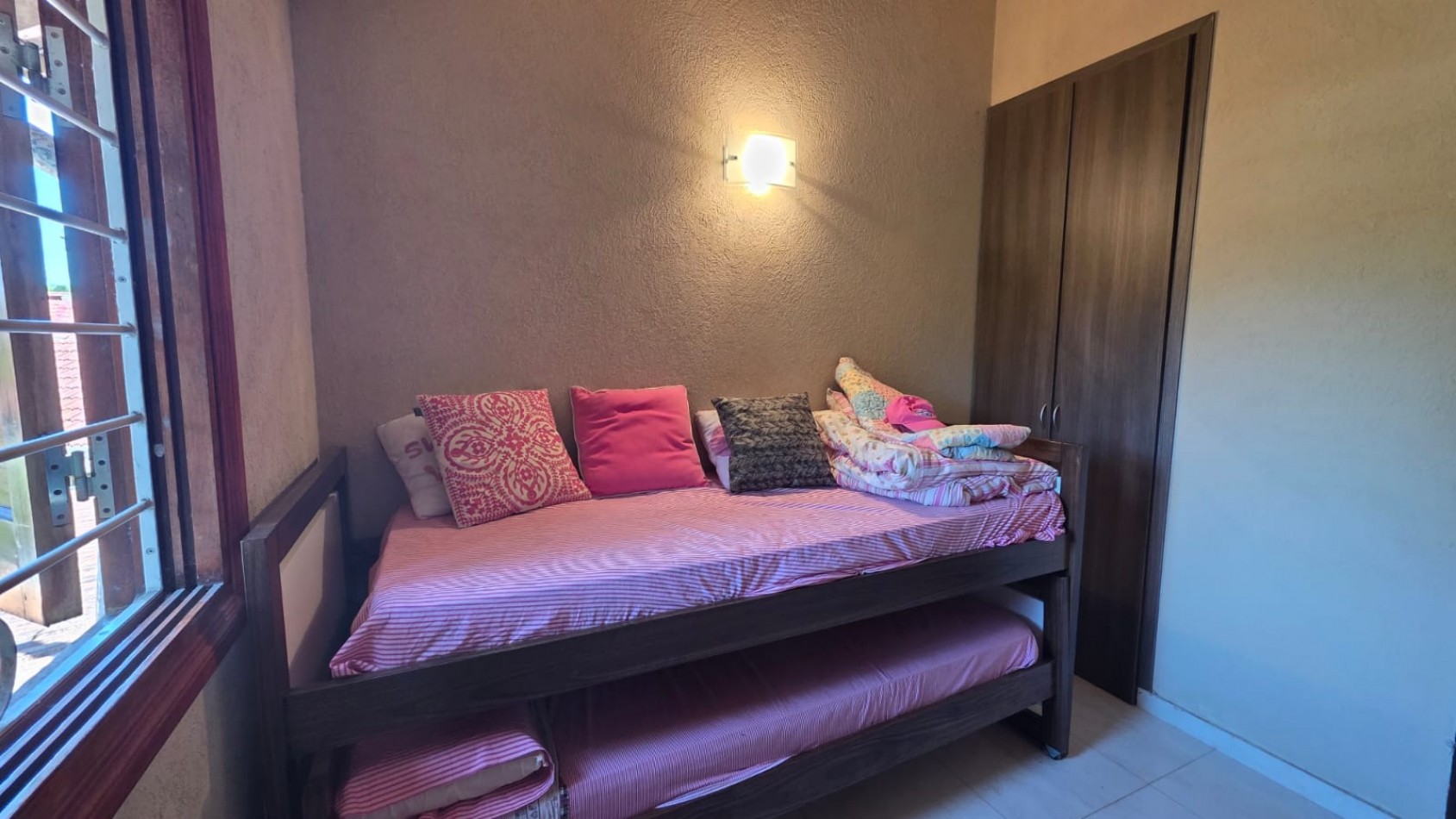 Ideal Triplex en Barrio San Rafel para Vivienda Permanente.