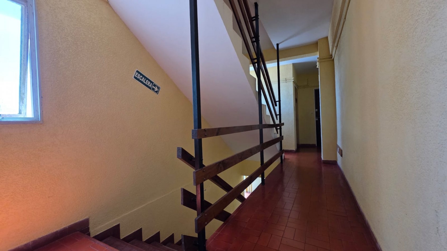 Ideal para inversion - 2 Ambientes en pleno centro con gas natural!!!