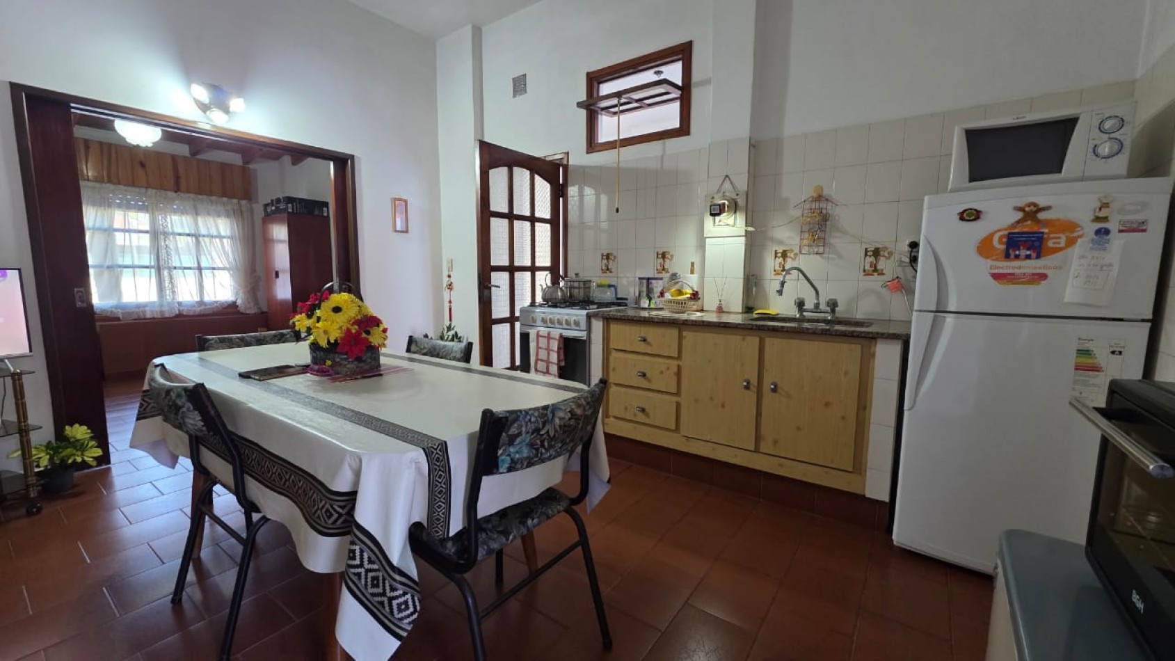 Complejo de 4 Departamentos sobre lote de 400mts - Pleno centro - Gran Oportunidad de inversion!!!