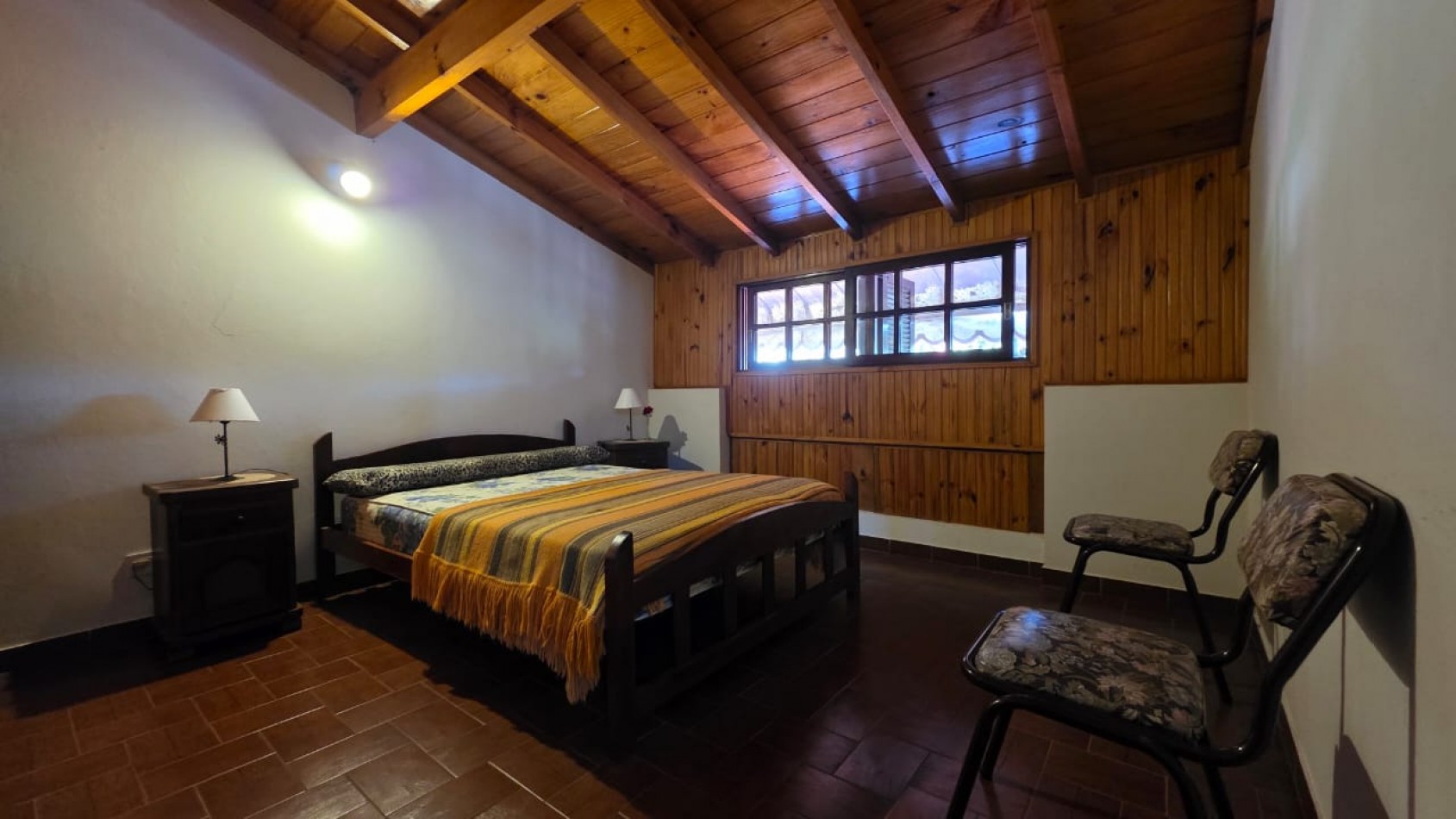 Complejo de 4 Departamentos sobre lote de 400mts - Pleno centro - Gran Oportunidad de inversion!!!