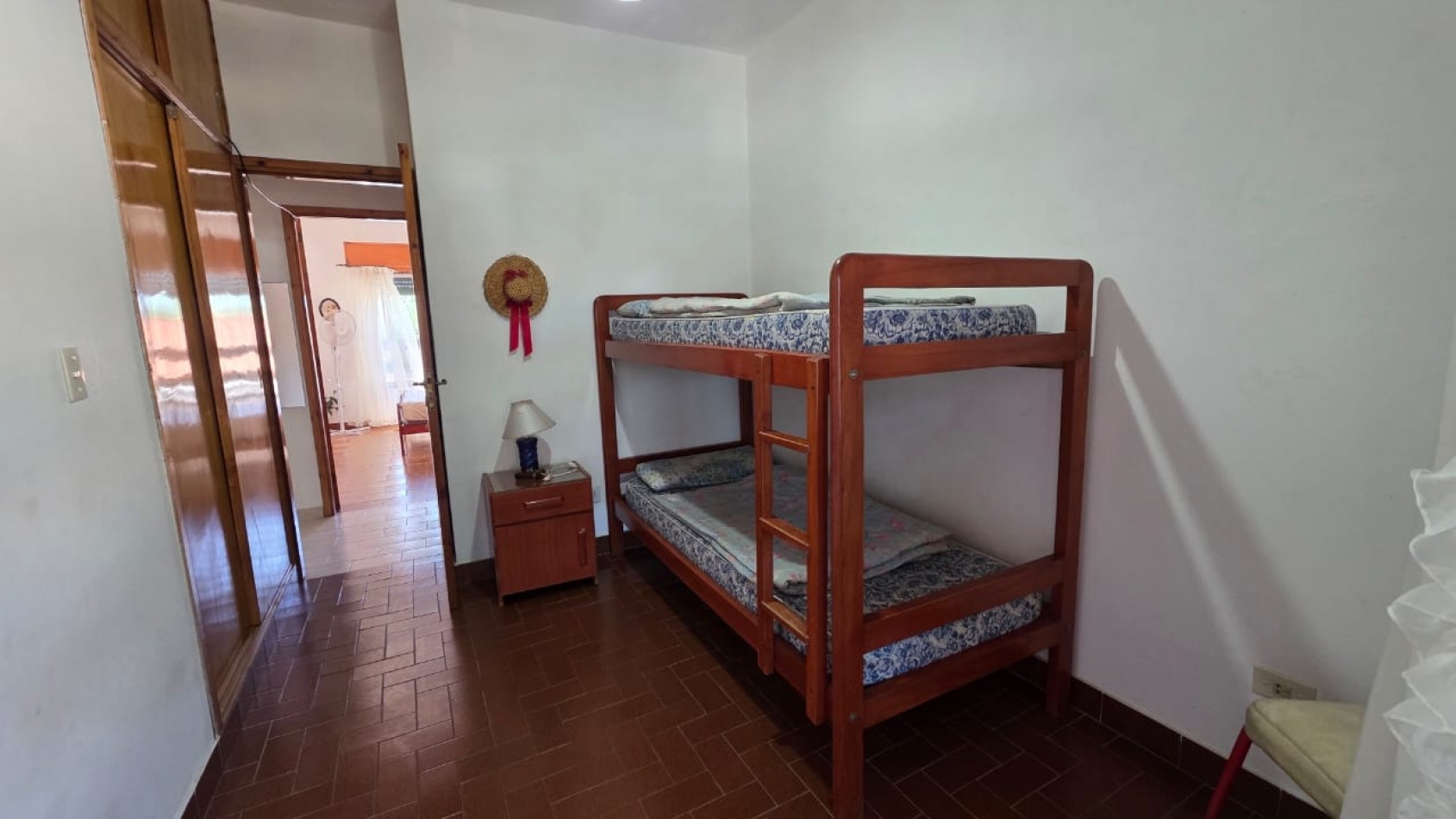 Complejo de 4 Departamentos sobre lote de 400mts - Pleno centro - Gran Oportunidad de inversion!!!