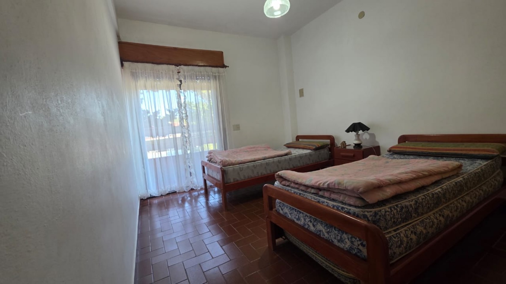 Complejo de 4 Departamentos sobre lote de 400mts - Pleno centro - Gran Oportunidad de inversion!!!