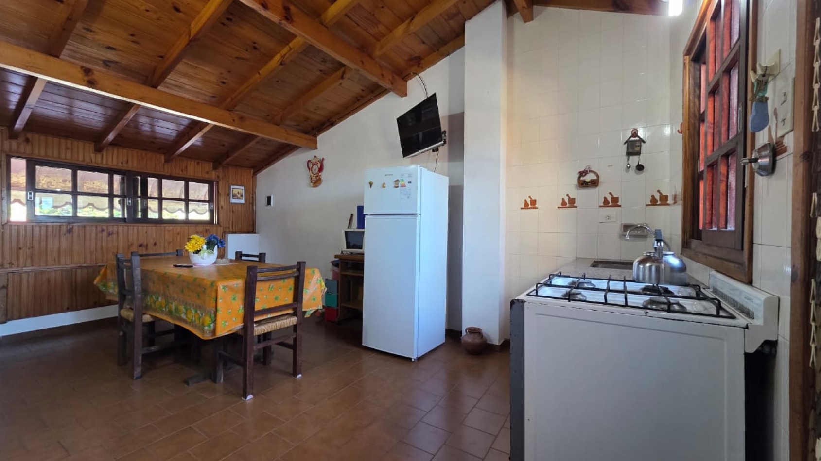 Complejo de 4 Departamentos sobre lote de 400mts - Pleno centro - Gran Oportunidad de inversion!!!