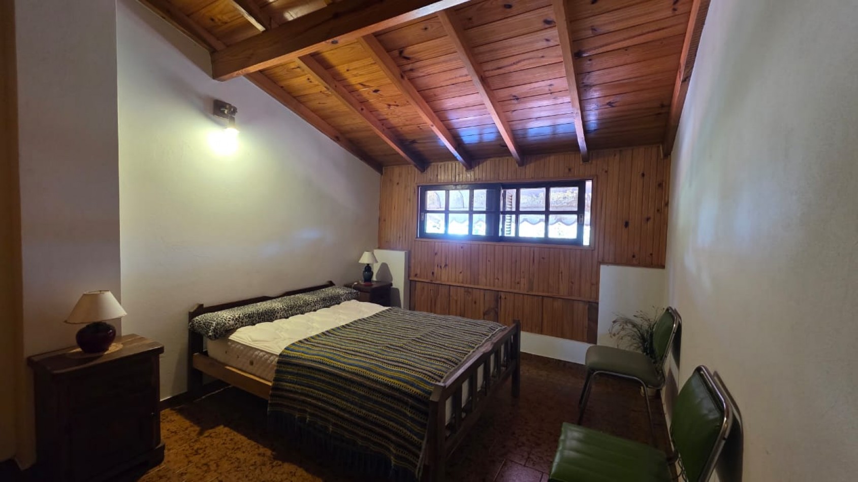 Complejo de 4 Departamentos sobre lote de 400mts - Pleno centro - Gran Oportunidad de inversion!!!