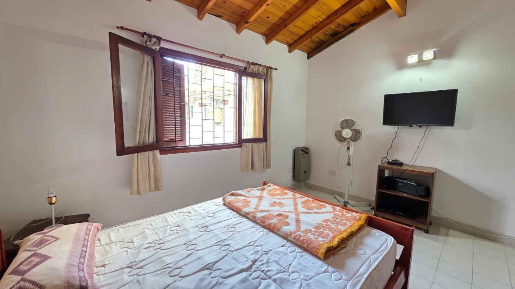 DUPLEX 3 AMBIENTES AMPLIO - TODOS LOS SERVICIOS