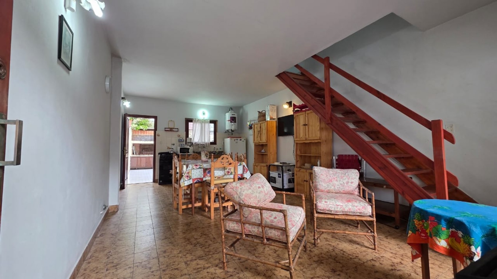 DUPLEX 3 AMBIENTES AMPLIO - TODOS LOS SERVICIOS