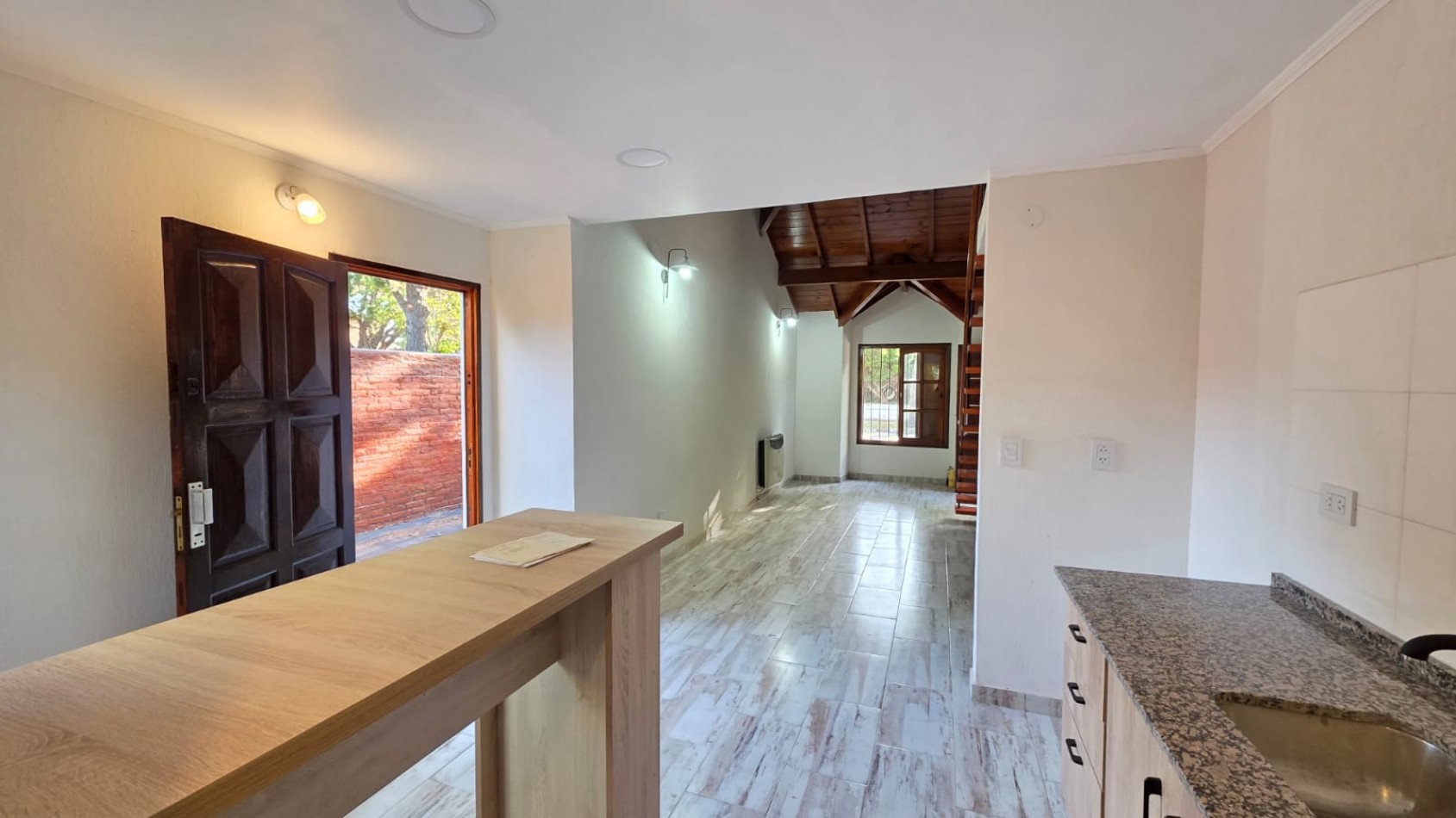 CASA 4 AMBIENTES EN SAN RAFAEL - IDEAL VIVIENDA PERMANENTE