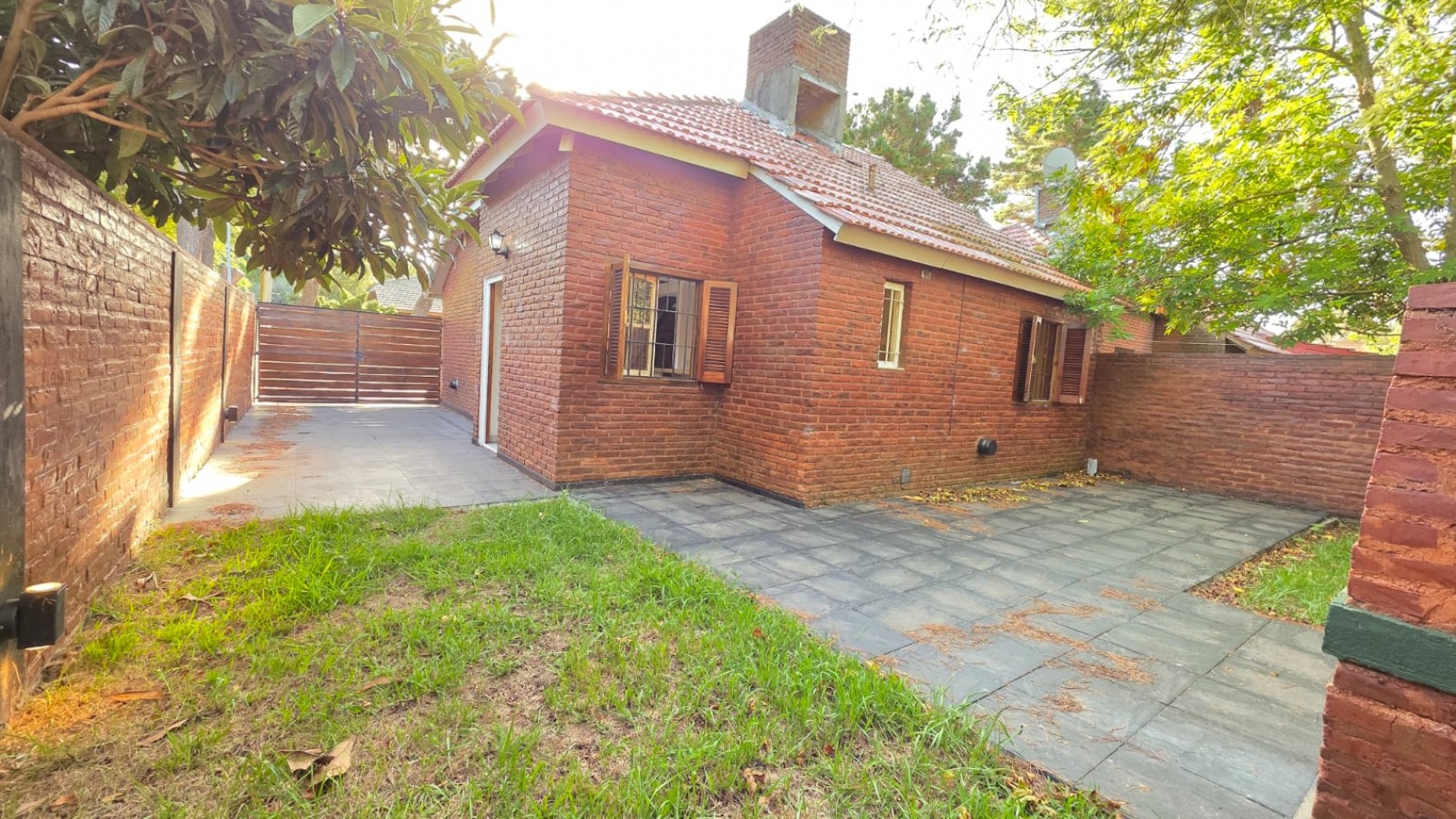 CASA 4 AMBIENTES EN SAN RAFAEL - IDEAL VIVIENDA PERMANENTE