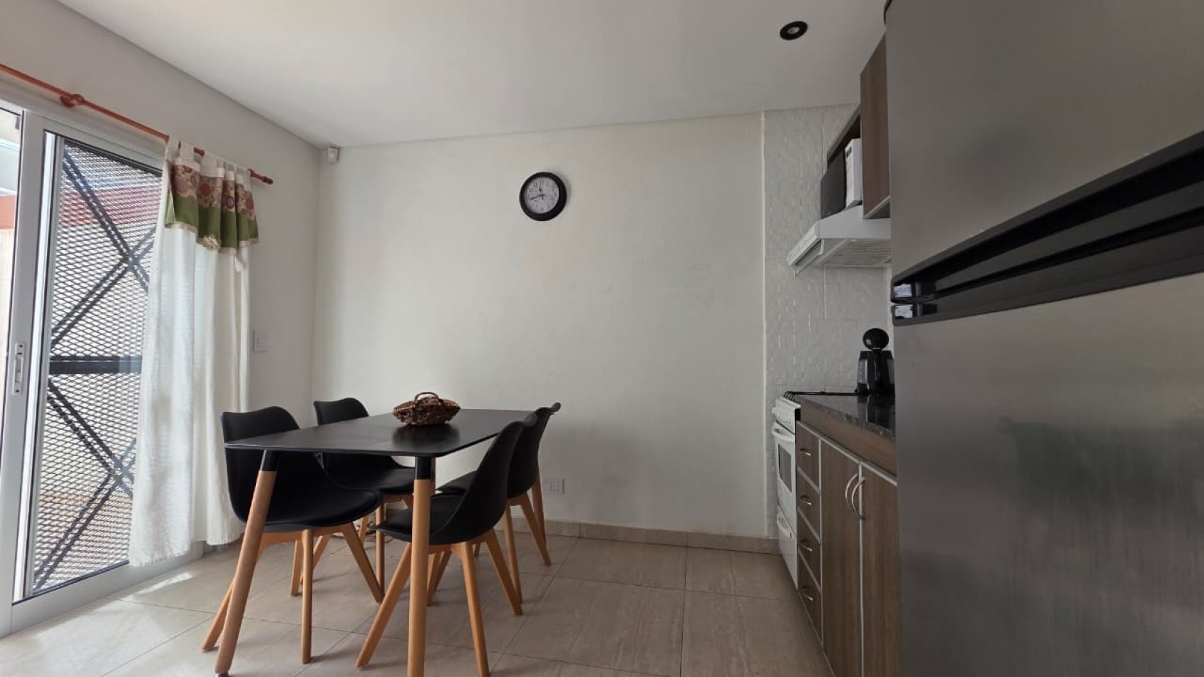 DPTO 2 AMBIENTES CON COCHERA