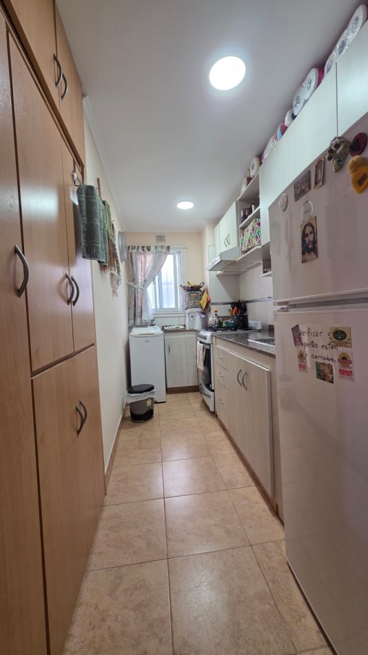 Hermoso Departamento de 2 Ambientes con Cochera en Barrio San Rafael