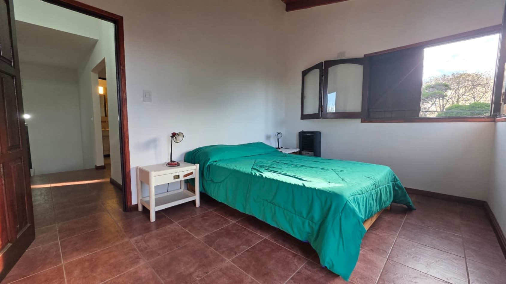 Duplex de 4 ambientes en Barrio el Silvio.